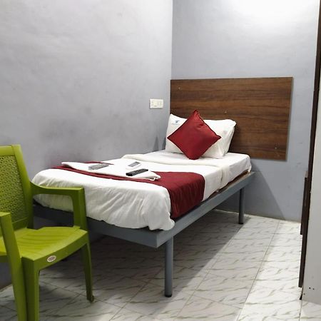 Skyry Hotel Iyyapanthangal 钦奈 外观 照片